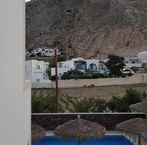 Andreas Kamari (Santorini)